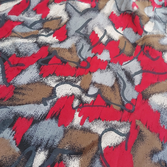 Blouse & Skirt Set - Picture 13 of 13